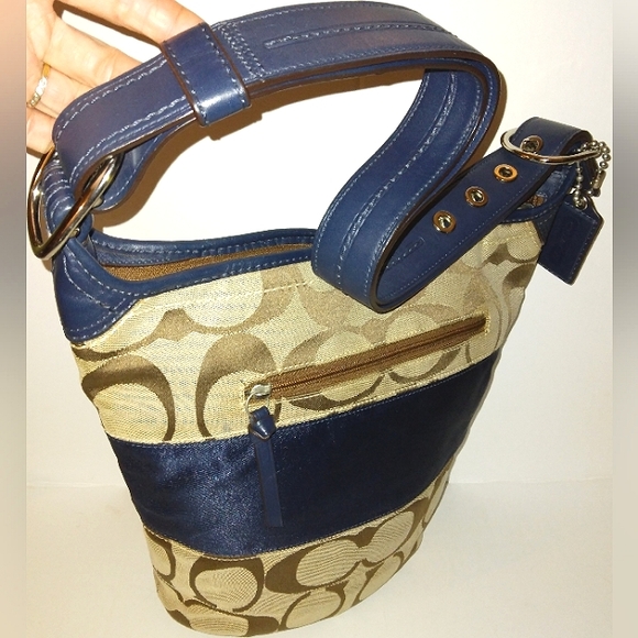 ☆Brand New☆COACH Signature Large Rugby Stripe 2 Way Duffle Crossbody - Picture 2 of 16